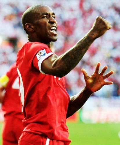  弗赖堡替补奇兵建功，补时绝杀带走宝贵胜利