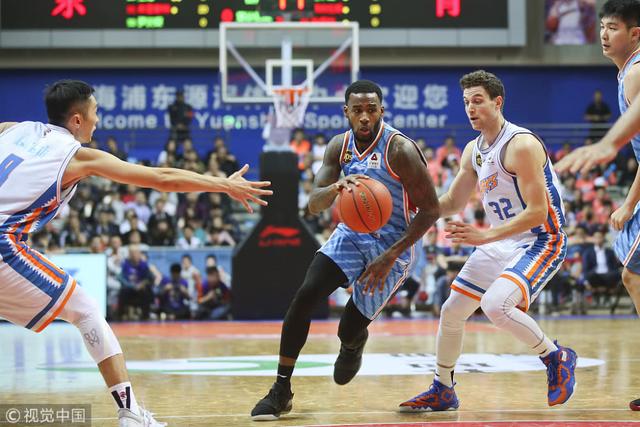 问鼎娱乐官网- 南特更衣室矛盾激化，主力前锋遭无限期停赛  